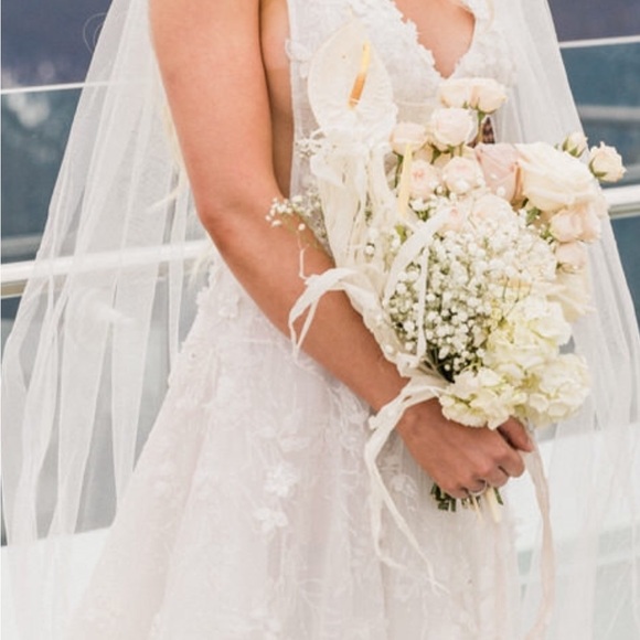 Dalaarna Tenille Ivory Wedding Dress - Picture 10 of 12